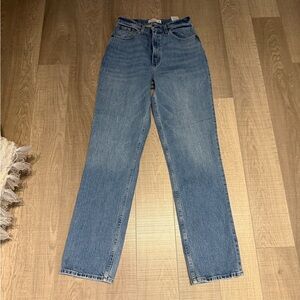 Abercrombie & Fitch. Curve Love 90s High Rise